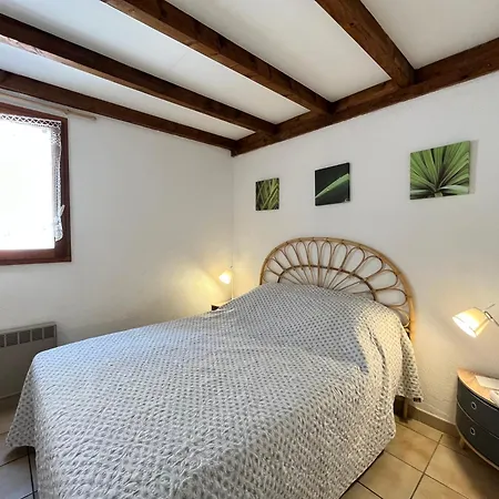 Jolie D'angle Pour 5 Couchages, Clim Sejour, Terrasse, Parking Dans Securisee Piscine Commune 400m De La Lrjp16 Villa *