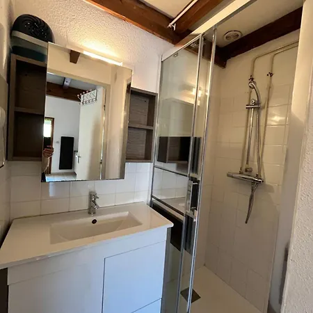 Jolie D'angle Pour 5 Couchages, Clim Sejour, Terrasse, Parking Dans Securisee Piscine Commune 400m De La Lrjp16
