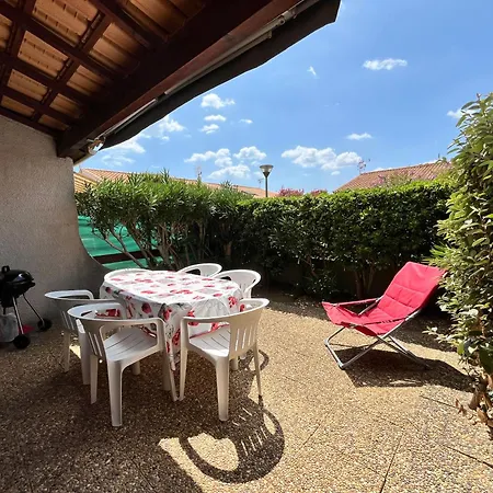 Jolie D'angle Pour 5 Couchages, Clim Sejour, Terrasse, Parking Dans Securisee Piscine Commune 400m De La Lrjp16 Portiragnes