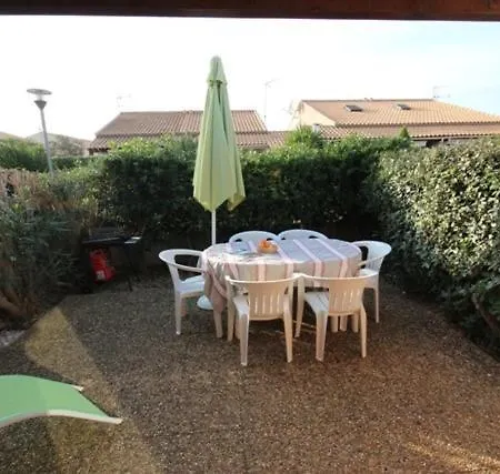 Belle 5 Couchages Terrasse Parking Dans Securisee Piscine Commune 400m De La Lrjp16 *